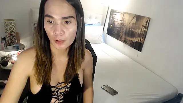 NinaDOM4CUM webcam