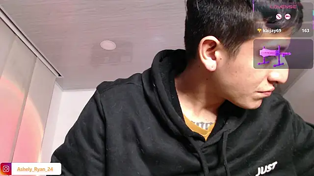 ashely_ryan24 webcam