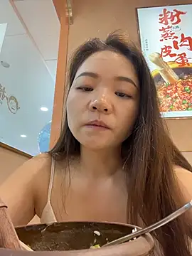 xiaochengzi505 (F milf) - 脱掉内衣找一陌生男子问路