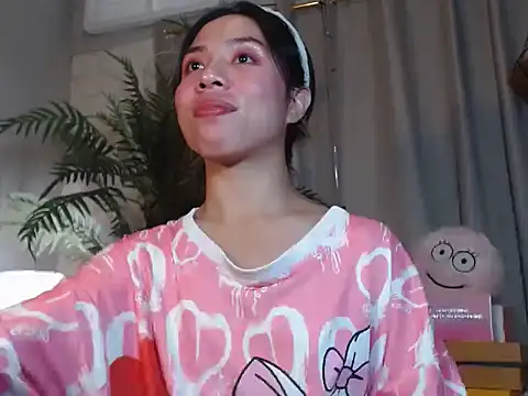 AsianTrixxx webcam