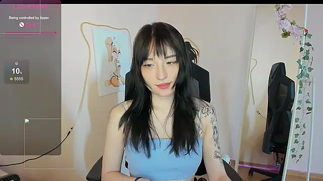 AliceeinWonderlanddd webcam