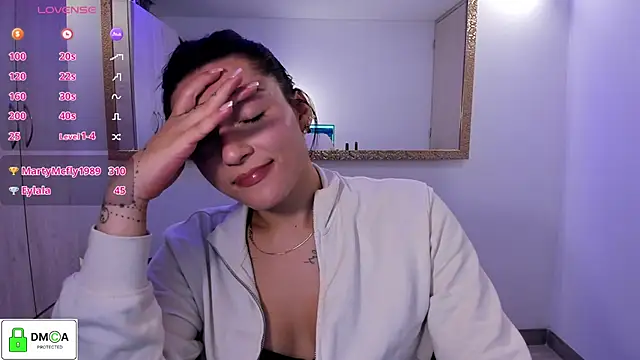 EricaVanderhill webcam