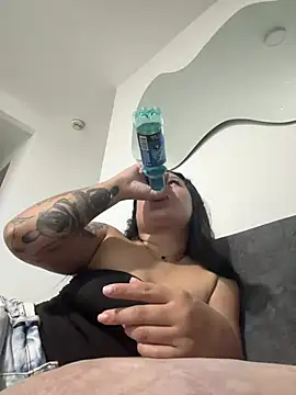 Pretty_Isadora webcam