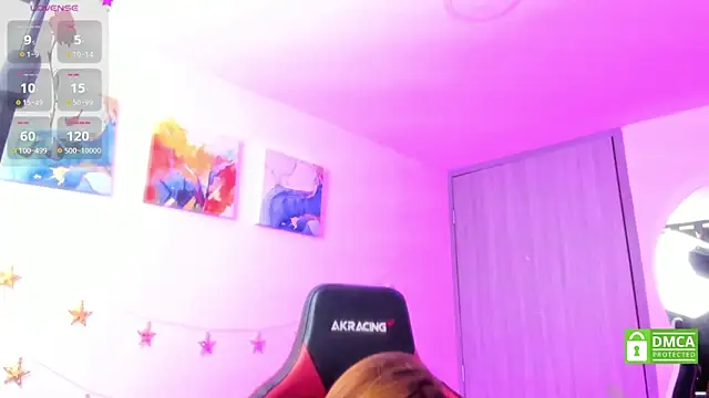 LindaSilverstone webcam