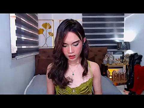 JuicyCockThea webcam