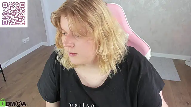 luna_c0ra webcam