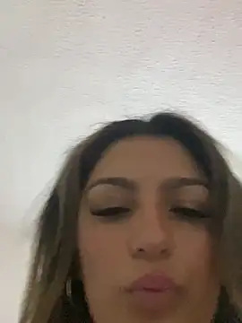 BellaViolet webcam