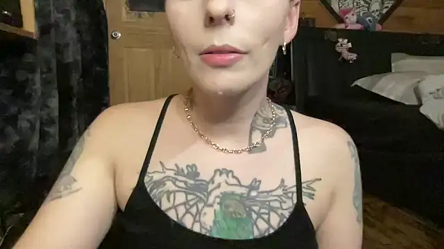 TeenyDoll webcam