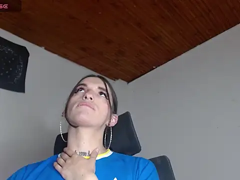Scarlett_crastrawberry webcam