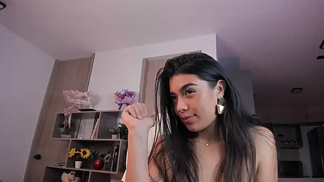 Alexandra_ra webcam