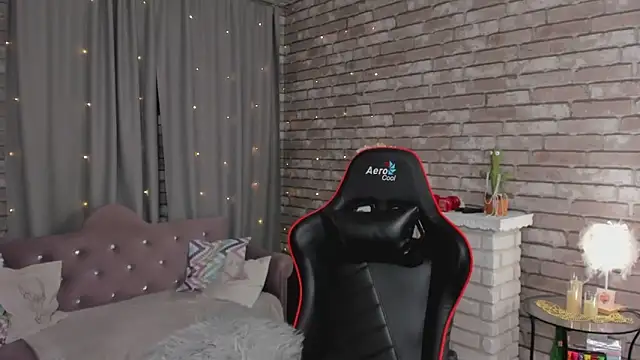 SarahCoksss webcam