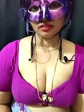Webcam Model (sesiteluguammayi)  is live.Free join now!