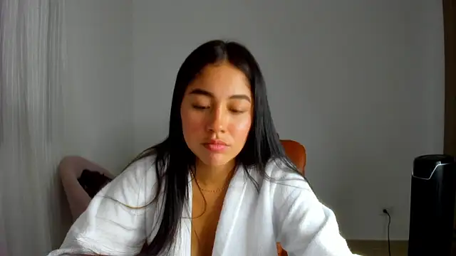 AriaMontgomery webcam