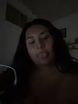 Nicky-222 webcam