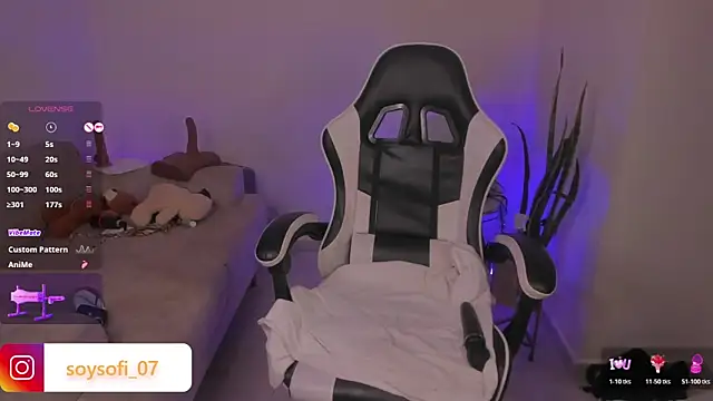 Nina_Blaze webcam