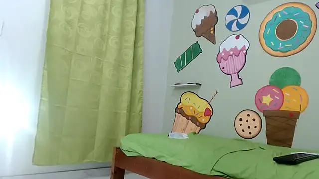 pamelaskiny20 webcam