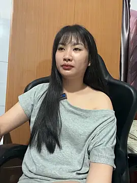 Bella439 webcam