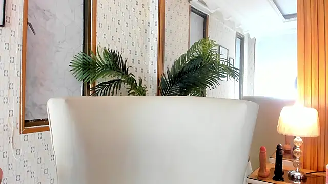MiaVolkova webcam