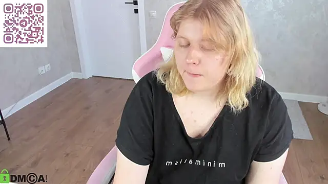 luna_c0ra webcam