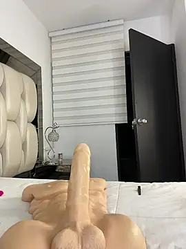 ALISSON_FOXXX1 live sex cam