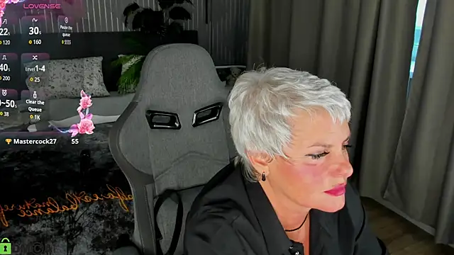 Linda_Zef1r webcam