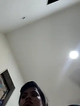 Roni_cpl webcam