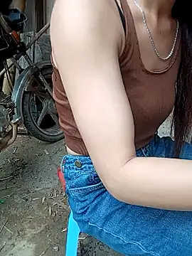 Daisyy-xxx webcam