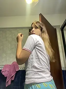 baddieasiantv webcam