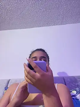 I_Samanthaa webcam