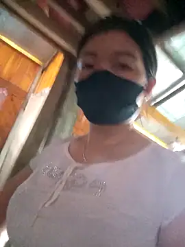 Bling-pusy webcam