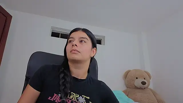 valerihouse_ webcam
