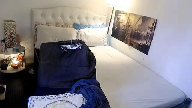 NinaDOM4CUM webcam