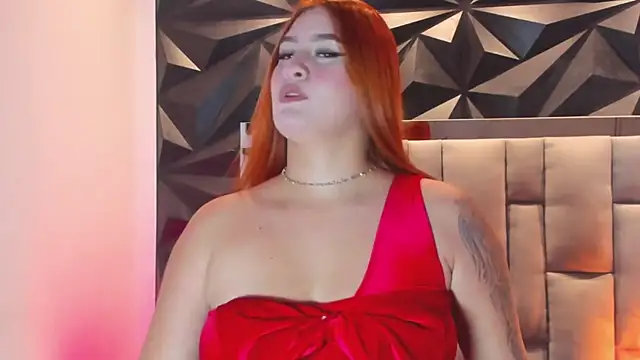 megan_whitee__ webcam