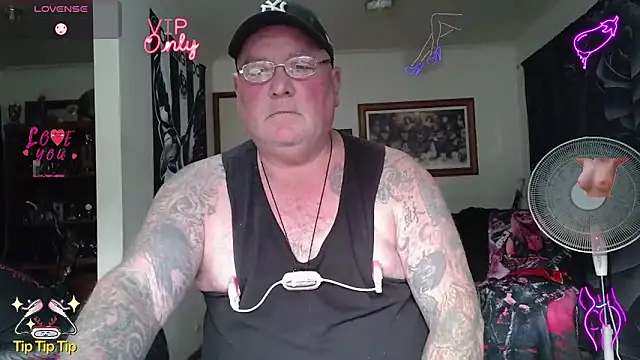 KINKYBLUEYES69
