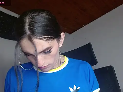 Scarlett_crastrawberry webcam