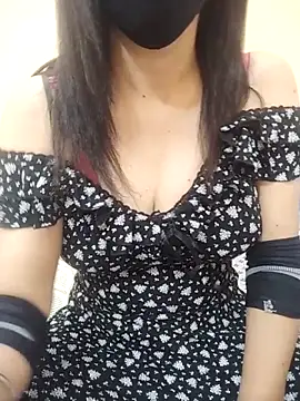 Webcam Model (Rising_Queen)  is live.Free join now!