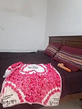 naughtyjaanu webcam