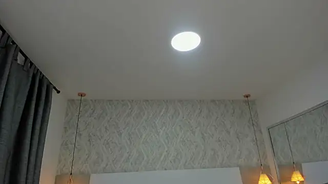 Tisha-Cole webcam