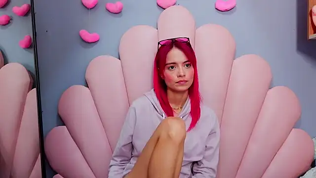 luci_miller webcam