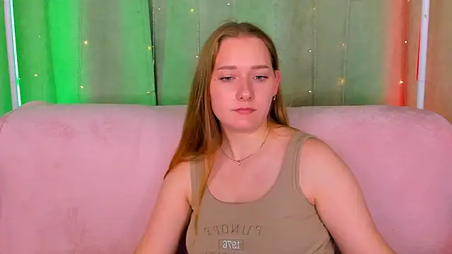 AlinaVice webcam