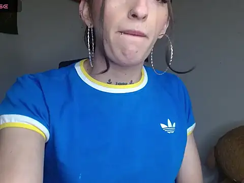 Scarlett_crastrawberry webcam