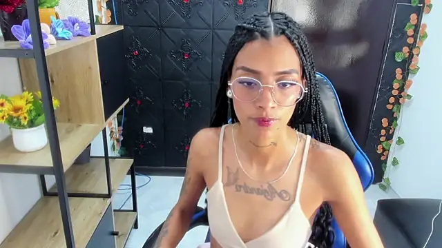 KarlaSlutSkinny__ webcam