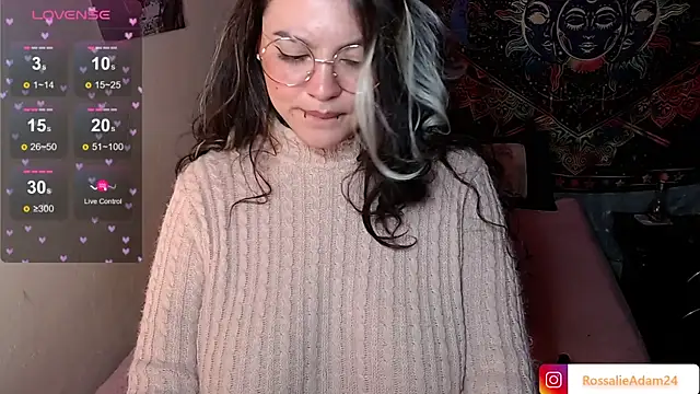RossalieAdam24 webcam