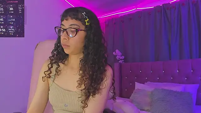 Sweet-Sadie webcam