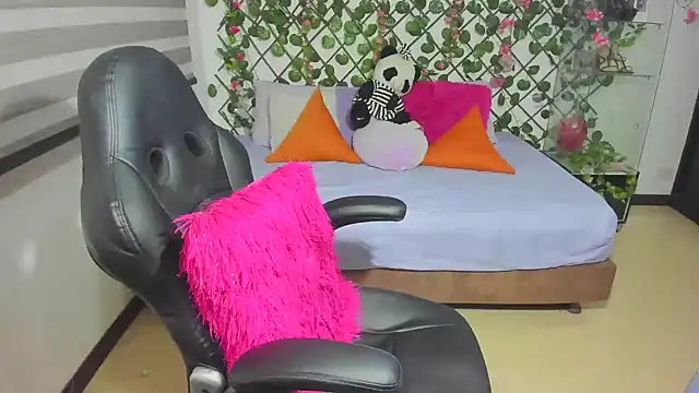 antonella4youu webcam