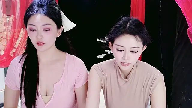 美女Banana-Milk69在线直播