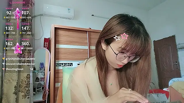 Lili_666 webcam