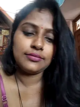 Jasmine_Januja webcam