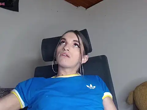 Scarlett_crastrawberry webcam