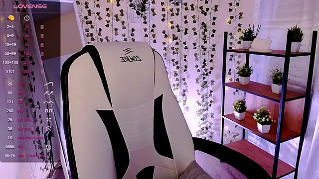 AnyaTaylor_ webcam